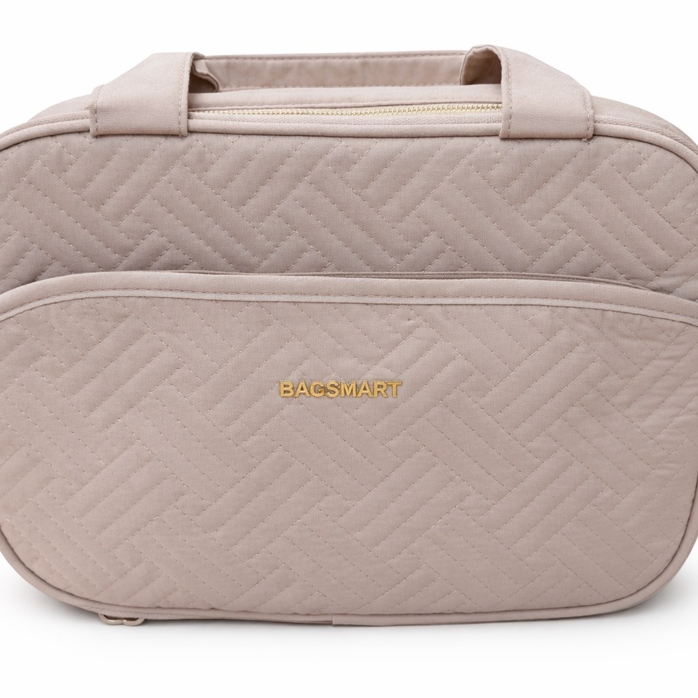 Bagsmart Travel Tote Bag- light pink.